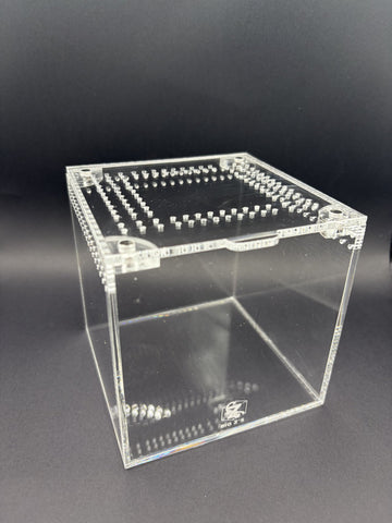 Burrow Buddy Acrylic Enclosure, 4 x 4 x 4 in clear acrylic enclosure with ventilated locking lid