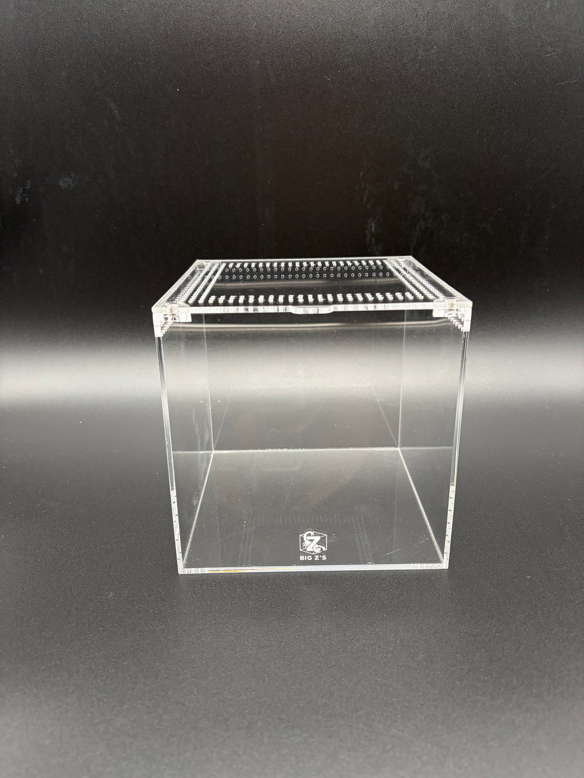 Burrow Buddy Acrylic Enclosure, 6 x 6 x 6 in clear acrylic enclosure with ventilated locking lid