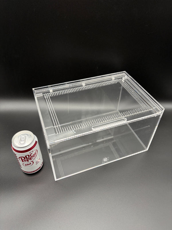 Terrestrial Acrylic Enclosure, 12 x 8 x 7 in clear acrylic enclosure with ventilated locking lid