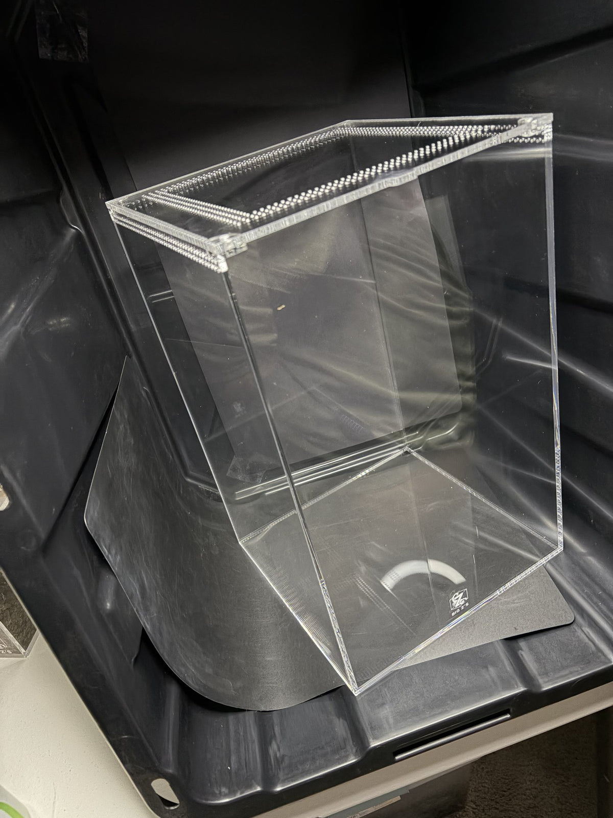 Arboreal Acrylic Enclosure, 10 x 10 x 16 in clear acrylic enclosure with ventilated locking lid