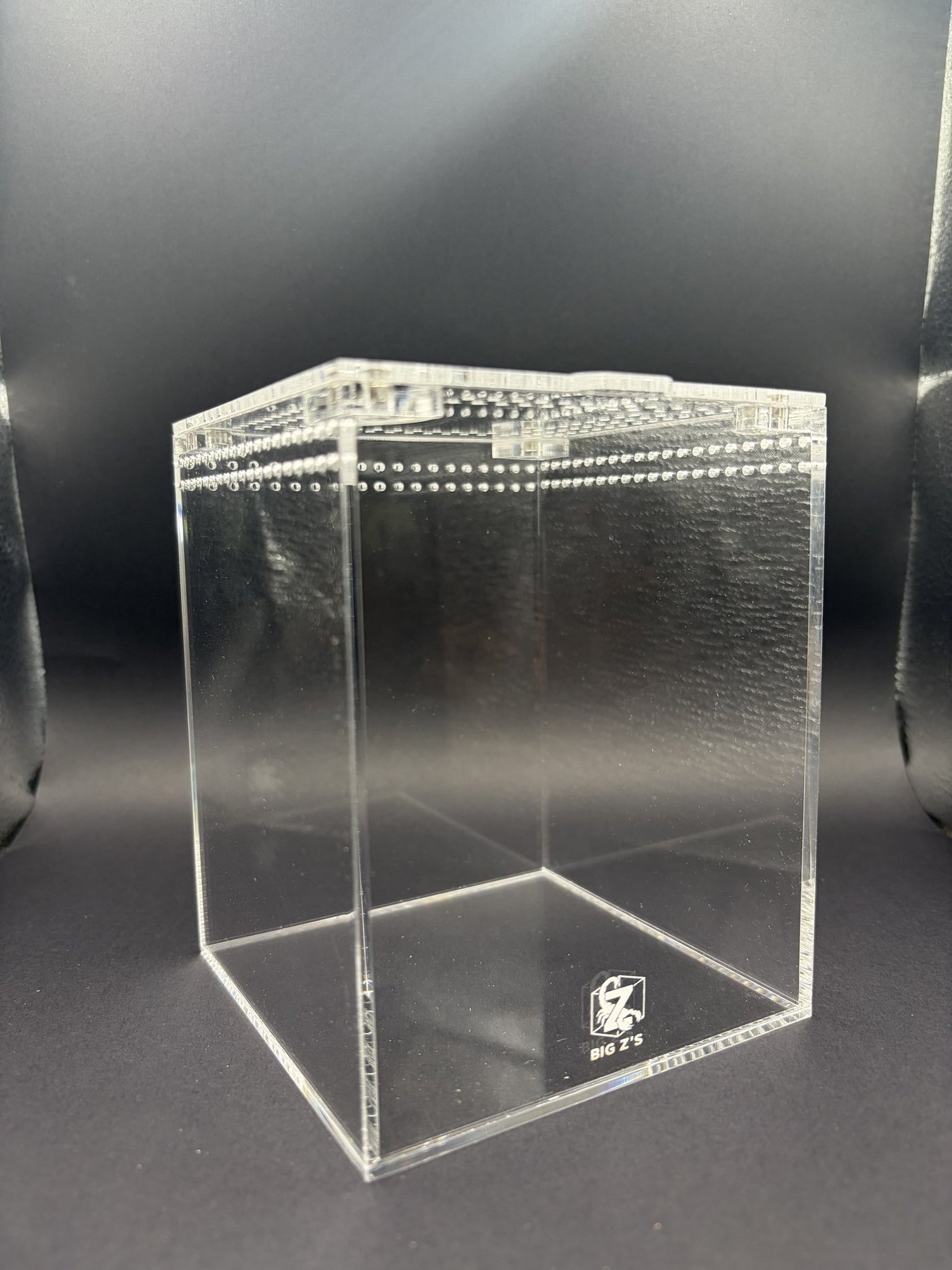 Arboreal Acrylic Enclosure, 4 x 4 x 5 in clear acrylic enclosure with ventilated locking lid