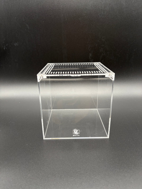 Burrow Buddy Acrylic Enclosure, 6 x 6 x 6 in clear acrylic enclosure with ventilated locking lid