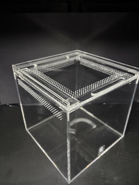 8 x 8 x 8 in Burrow Buddy Acrylic Enclosure, 5 mm